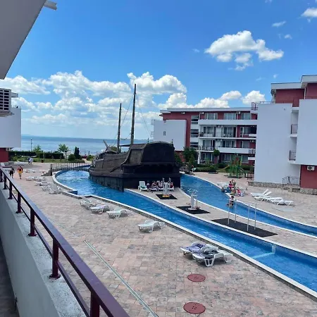 Апартамент Noks Apartments-elenite