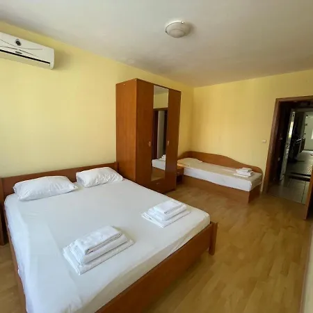 Noks Apartments-elenite Апартамент *